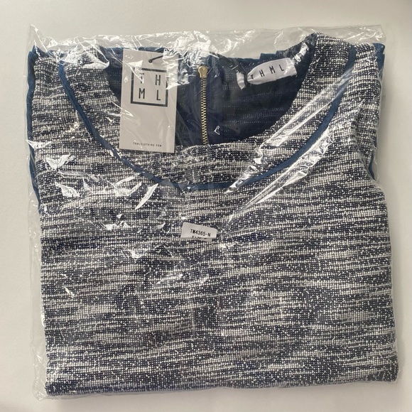 Cute peplum top with denim ruffle - Picture 3 of 7